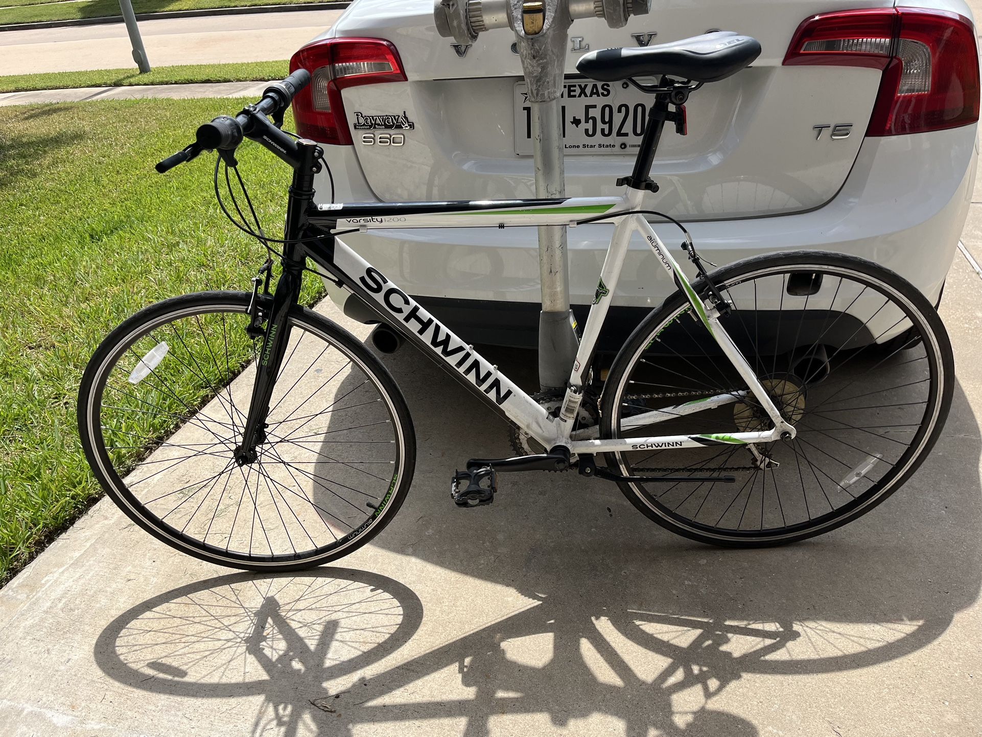 Schwinn Bicycle Schwinn Varsity 1200 Review Schwinn Road Bike