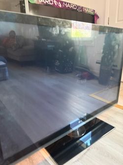 LG Flat Screen TV with Stand