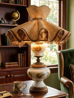 GWTW antique lamp