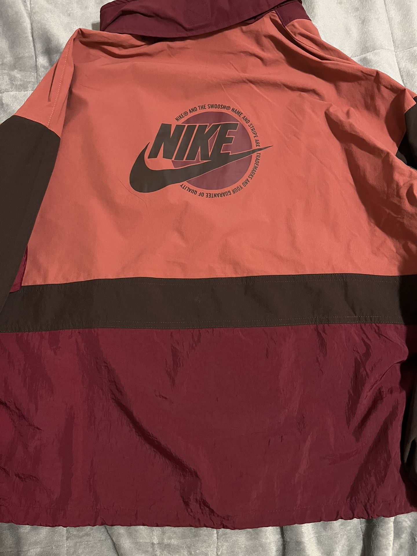 Nike Burgundy Pullover Windbreaker With Hood 