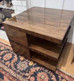 High-End Walnut Waterfall Side Table – Heavy, Lacquered, Modern Design