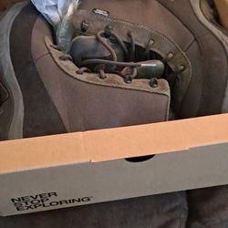 New North Face Boots Size 9 Men's 