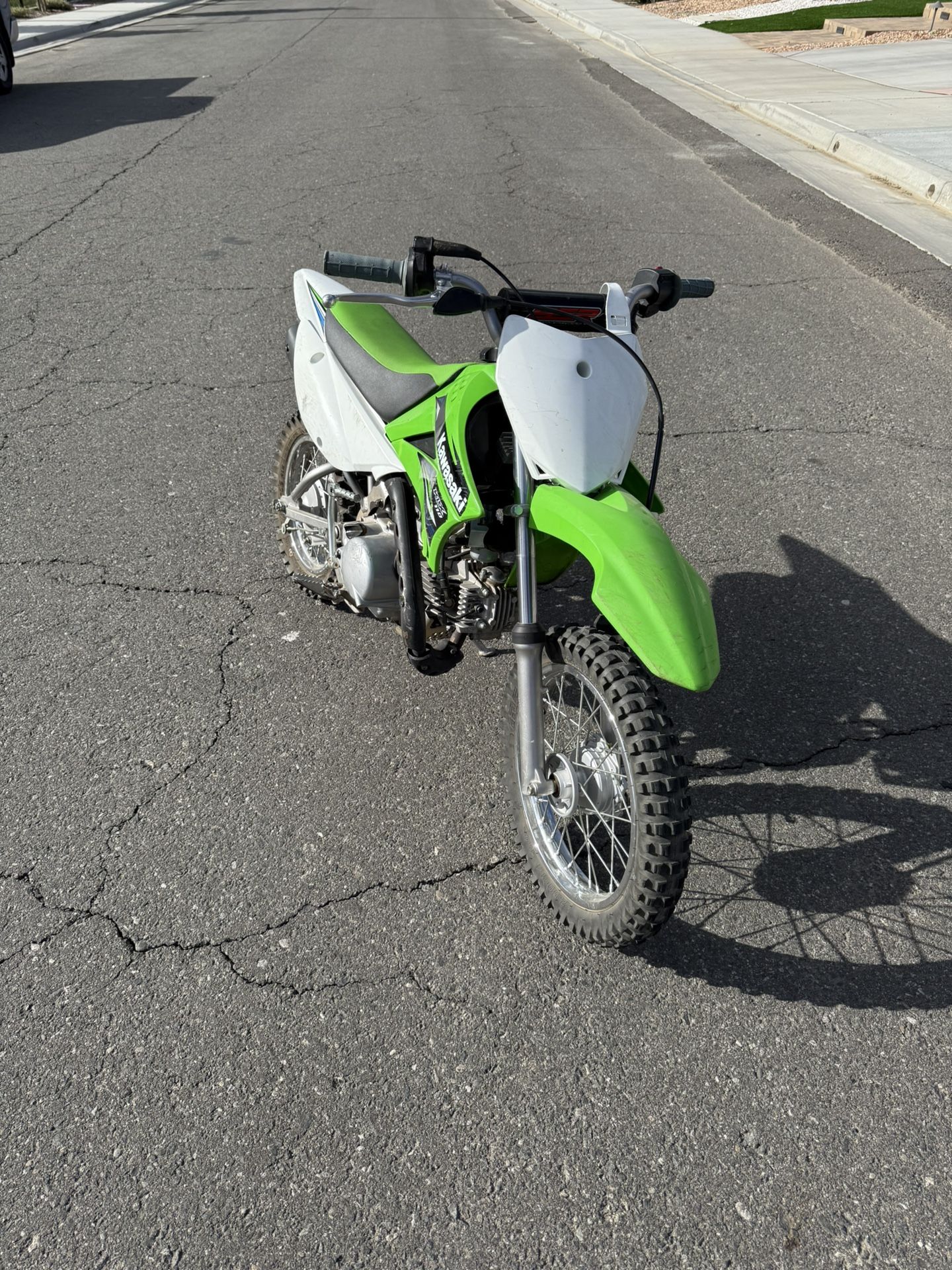 2014 Klx 110 (SHOOT ME TRADES READ DESCRIPTION)