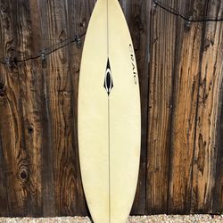 5’11” David Craig Surfboard