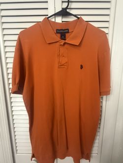 Men’s Polo Shirt Size Medium