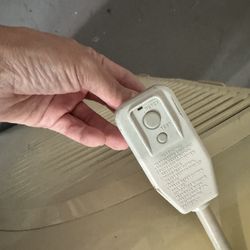 Ac For Sale In Very Good Condition Used Like A New 