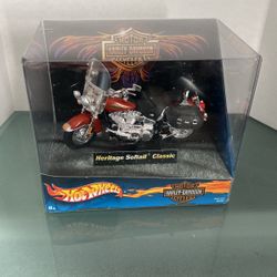 Hot Wheels Motor Harley-Davidson Cycles Heritage Softail Classic Toy Motorcycle