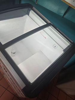 ICE CREAM FREEZER