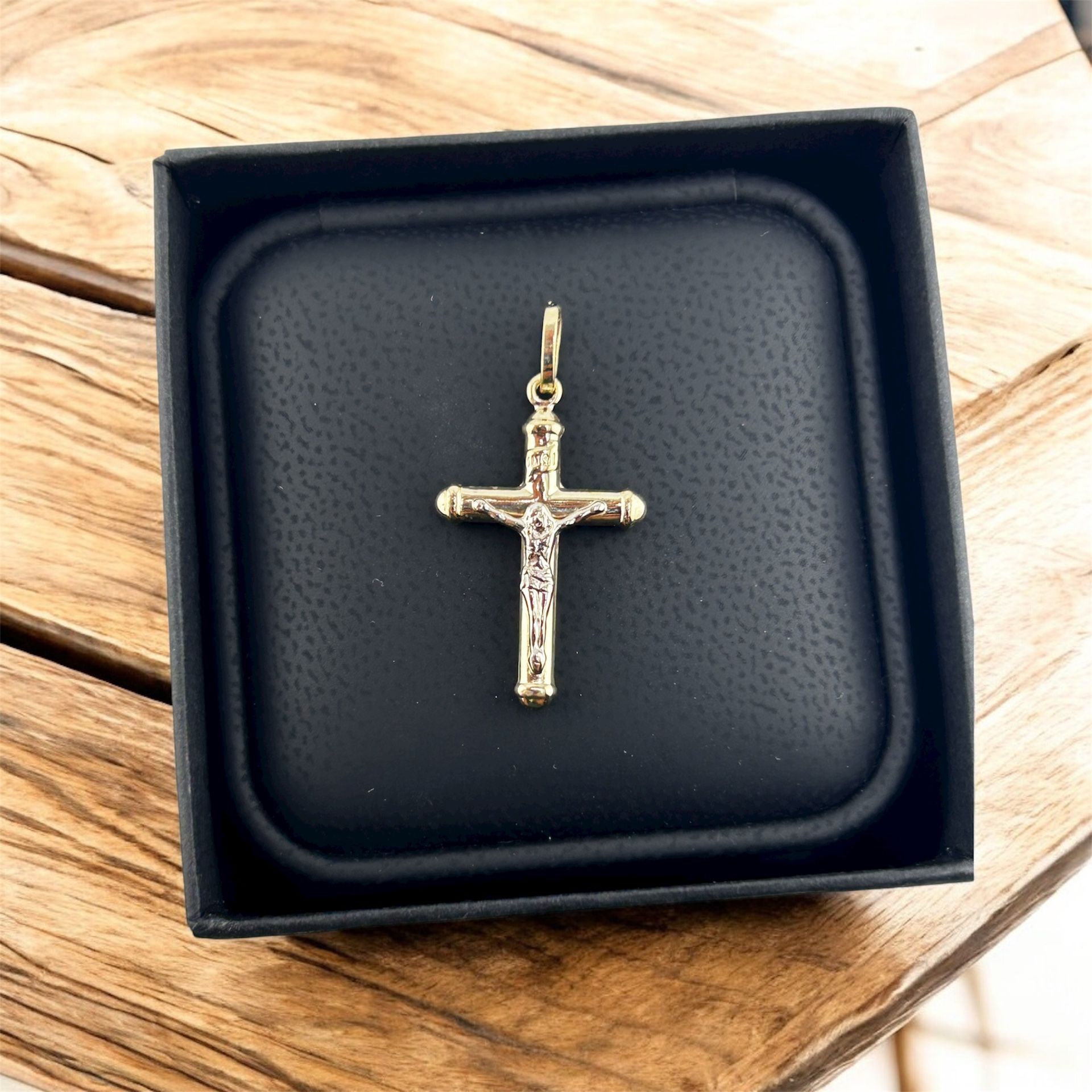 14k Gold Crucifix Pendant