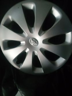 Toyota Prius 15" Hubcaps Set Of 4