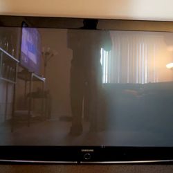 55 Inch Samsung TV and  wall mount.