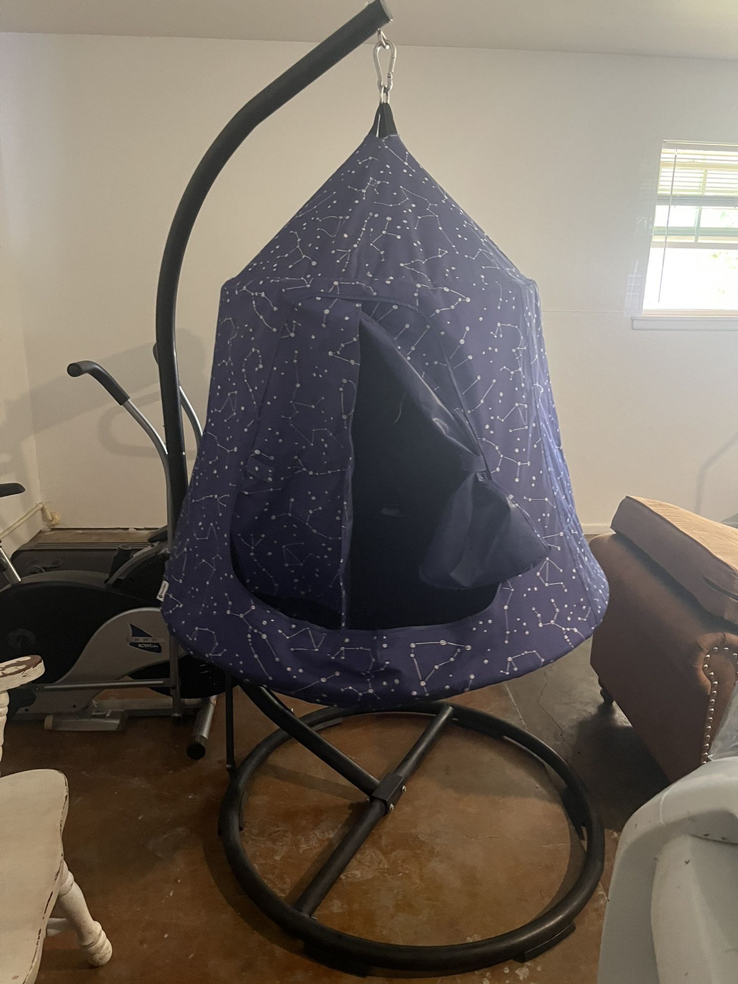 Cozy Hanging Pod