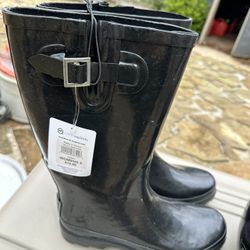 Brand New Ladies Rain Boots Size 9