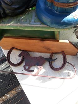 Cool metal horse and horseshoes wooden wall shelf