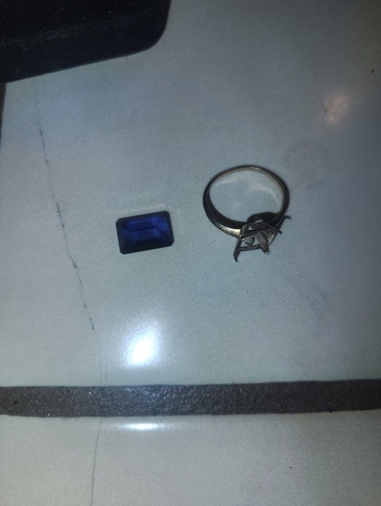 10k With Real Sapphire