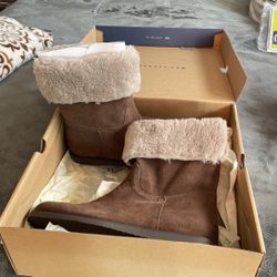 BASS WINTER BOOTS WITH FUR TRIM, BROWN SUEDE SIZE 9-1/2