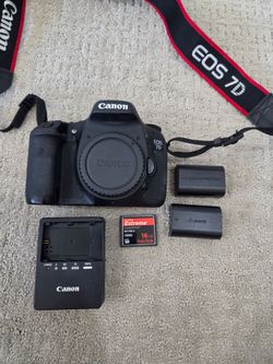 Canon EOS 7D Camera Body + extras!