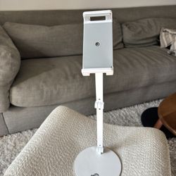 sturdy iphone/ ipad holder 