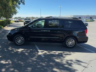 2012 Kia Sedona