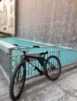 Throne 29er Black Oil