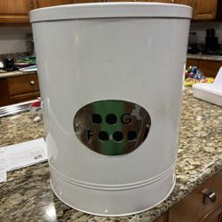 Pet Food Container 