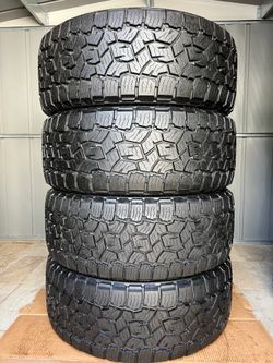 Set of Takeoff Toyo Open Country (285/55/20) (Set of 4)