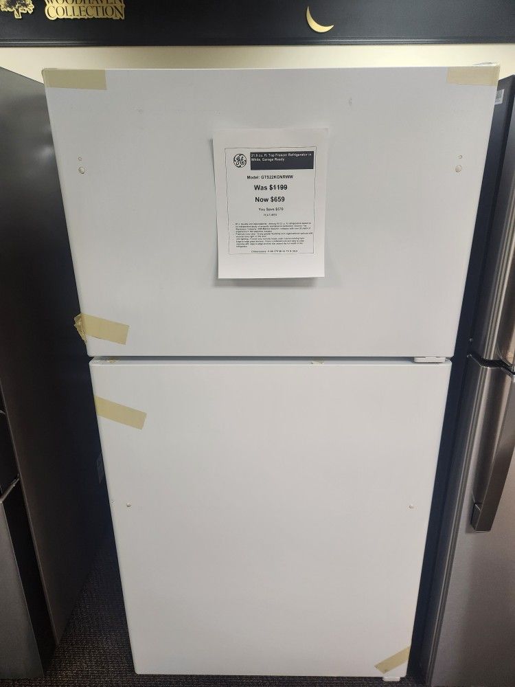 21.9 cu. ft. Top Freezer Refrigerator in White, Garage Ready