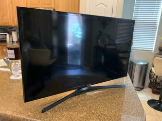 Samsung 40” Smart TV