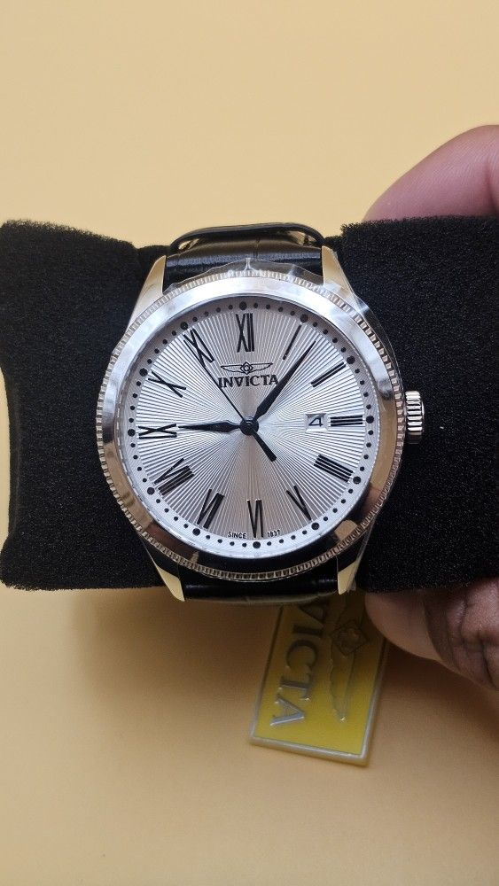 ⌚ Invicta Silver Classic 43 mm Dress Watch – Genuine Leather Band
