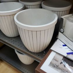 Ceramic Planter Pot 14.00