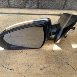 2017,2018,2019,2020 Hyundai Elantra Driver Side Mirror With Blind Spot