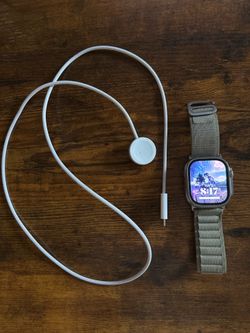 Apple Watch Ultra 2 49mm Titanium + Alpine Loop + Charger – 100% Battery Health
