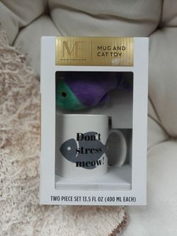 Modern Expressions Mug and Cat Toy