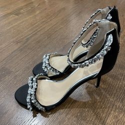 Jewel by Badgley Mischka Caroline Black Satin Heels