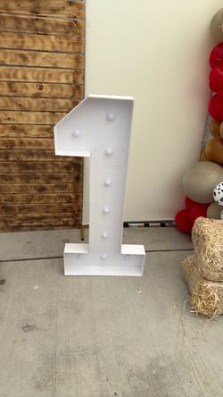 4ft number one