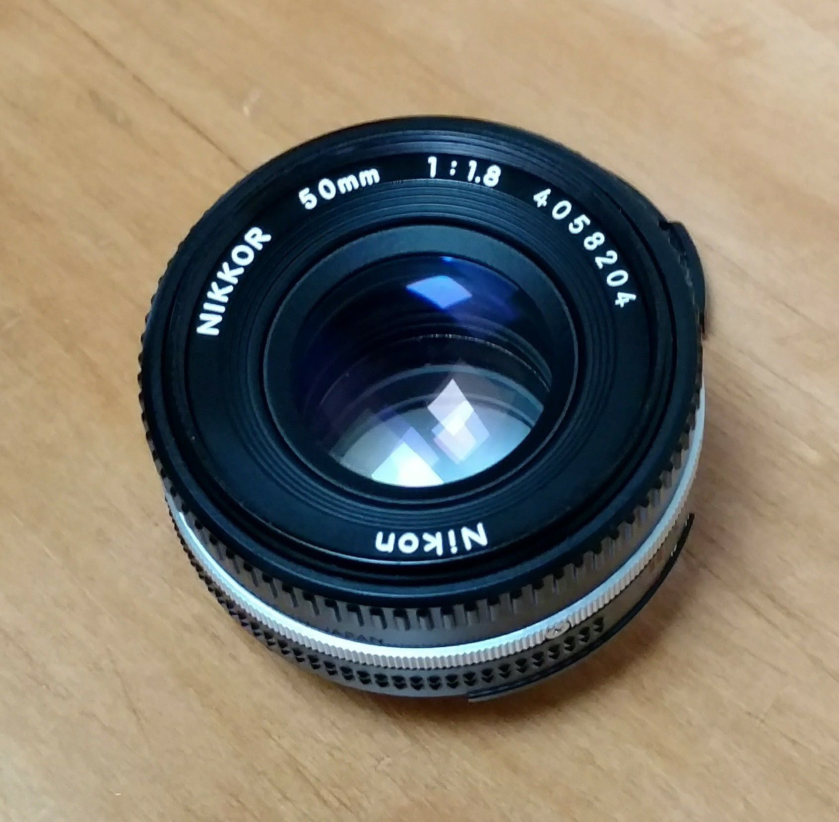 Nikon Nikkor 50mm f/1.8 AIS Manual Focus Pancake Lens. Like New.