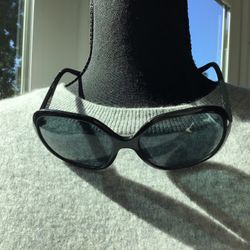 Ladies Black Rimmed Sunglasses