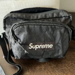 Supreme Shoulder Bag