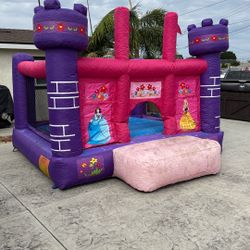 Large 11x11 Castle Bounce House 