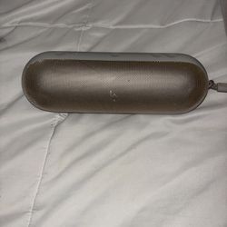Beats Pill