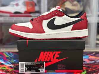 Size 9.5 - Air Jordan 1 Low Chicago - $150