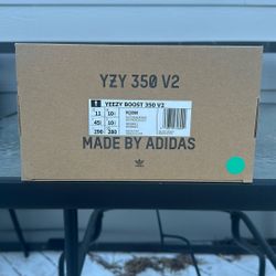 Yeezy Boost 350V2 Salt