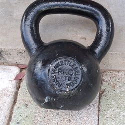 Dragon Door 16kg (35lb) Russian Kettlebell - KBC65.ooOBO