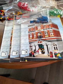 Lego Town Hall (10224)