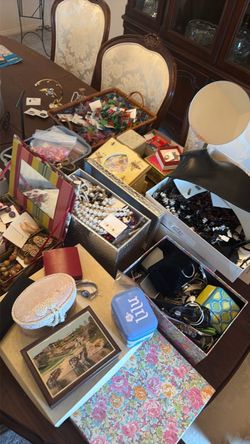 Assorted Jewlery and Jewlery boxes