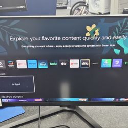 Samsung 28" Odyssey G7 Monitor With Remote. ASK FOR RYAN. #4(contact info removed)828-01