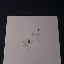 Apple AirPods Pro 2nd Generation with MagSafe Wireless Charging Case (USB‑C)