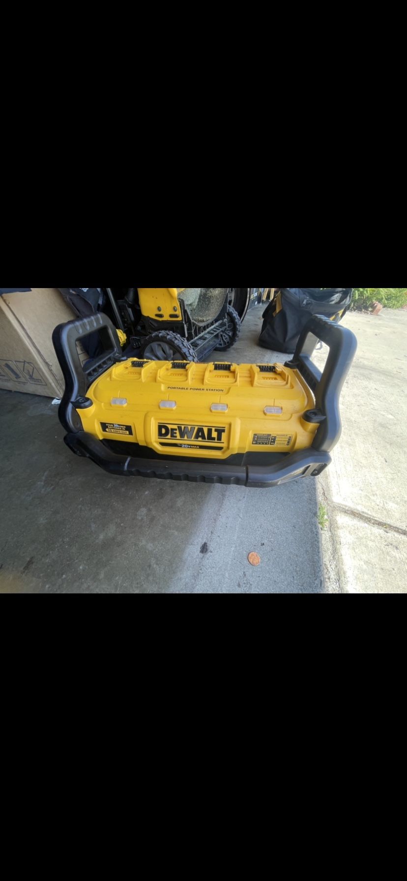 Dewalt Generator / Charger