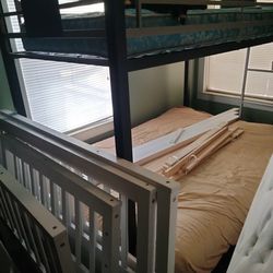 Serious Buyers Only Bed frame with mattresses 