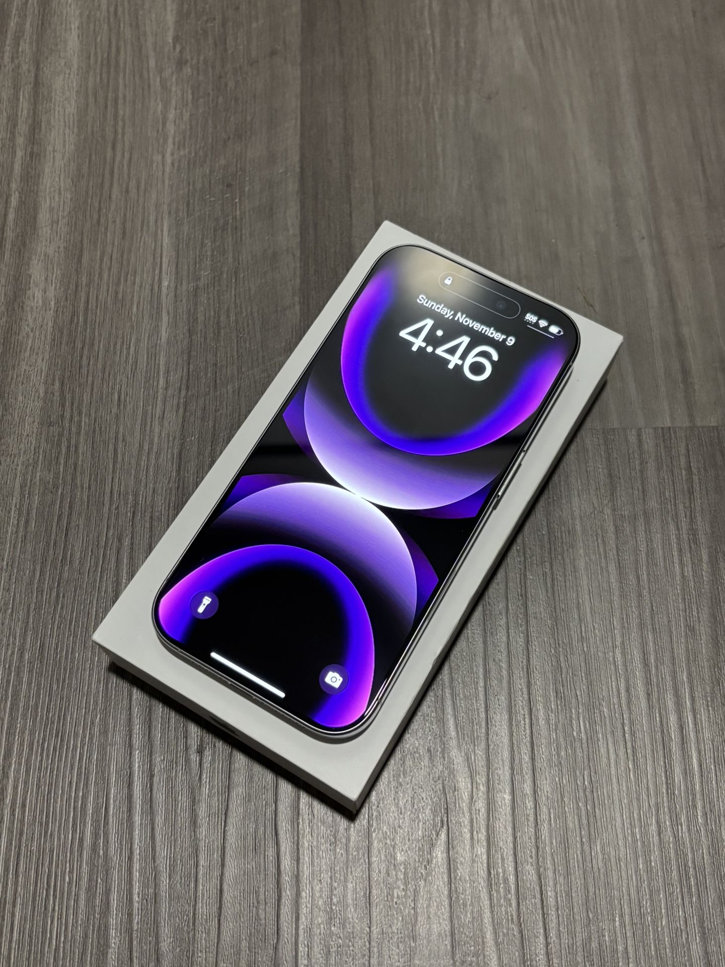 Apple iPhone 16 Pro – 128GB – Unlocked – Silver – Only 9 Battery Cycles